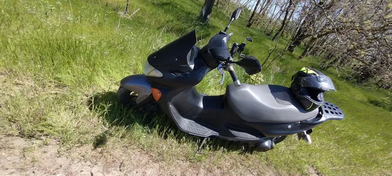 Suzuki Avenis 150 1996 - 7