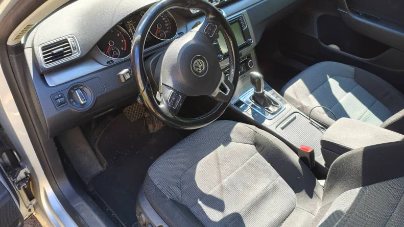 Volkswagen Passat 2011 - 5
