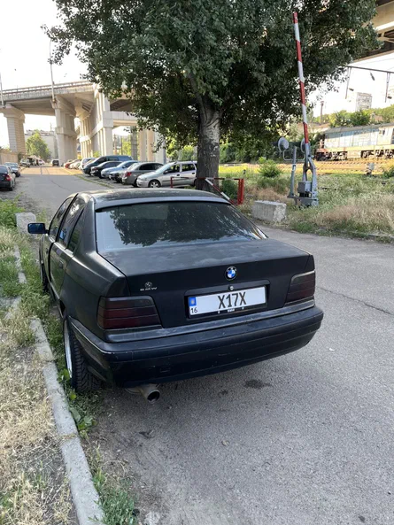 BMW 3 серія 1992 - 3