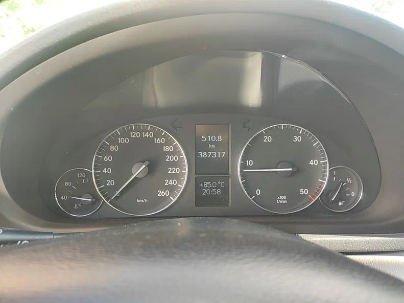 Mercedes-Benz C-Клас 2005 - 9