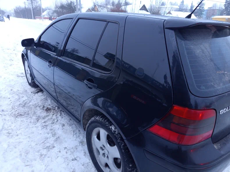 Volkswagen Golf 2001 - 4