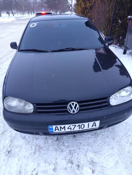 Volkswagen Golf 2001 - 1