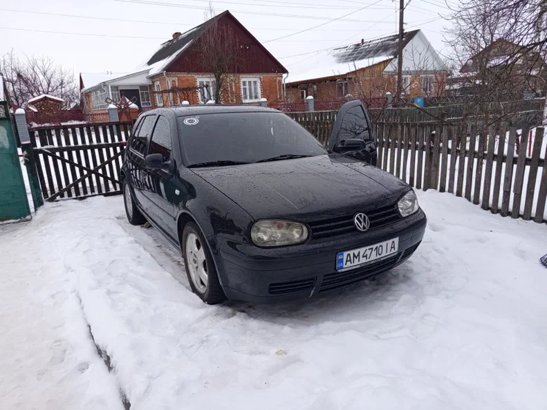 Volkswagen Golf 2001 - 2