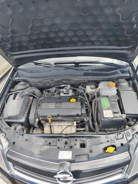 Opel Astra 2008 - 3