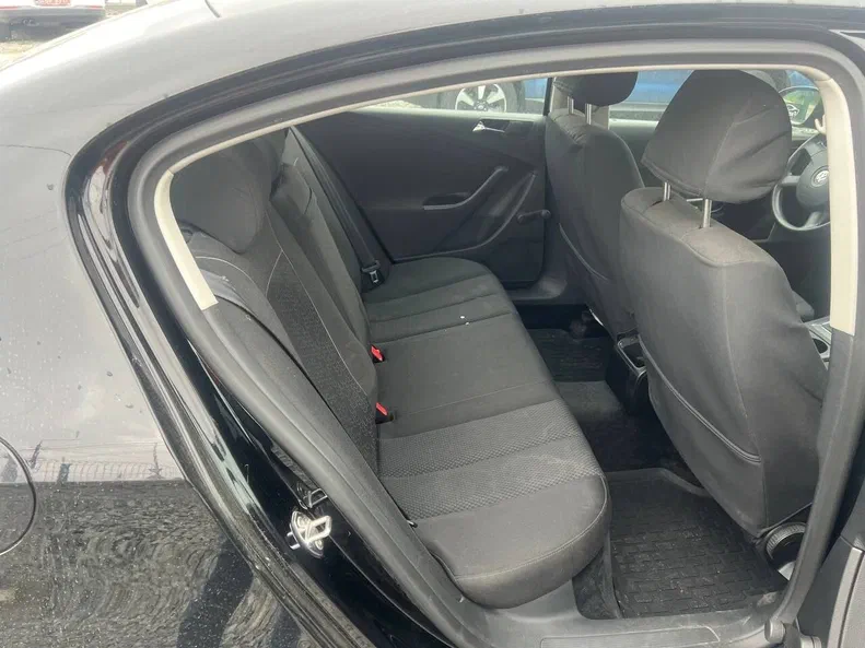 Volkswagen Passat 2008 - 5