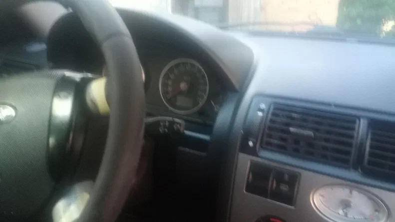 Ford Mondeo 2002 - 4