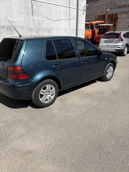 Volkswagen Golf 2002 - 3
