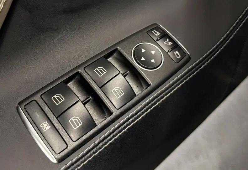 Tesla Model S 2019 - 8