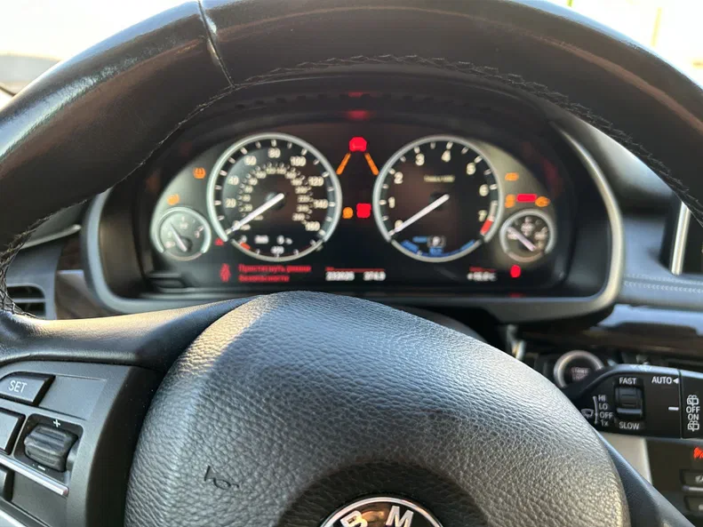BMW X5 2015 - 8