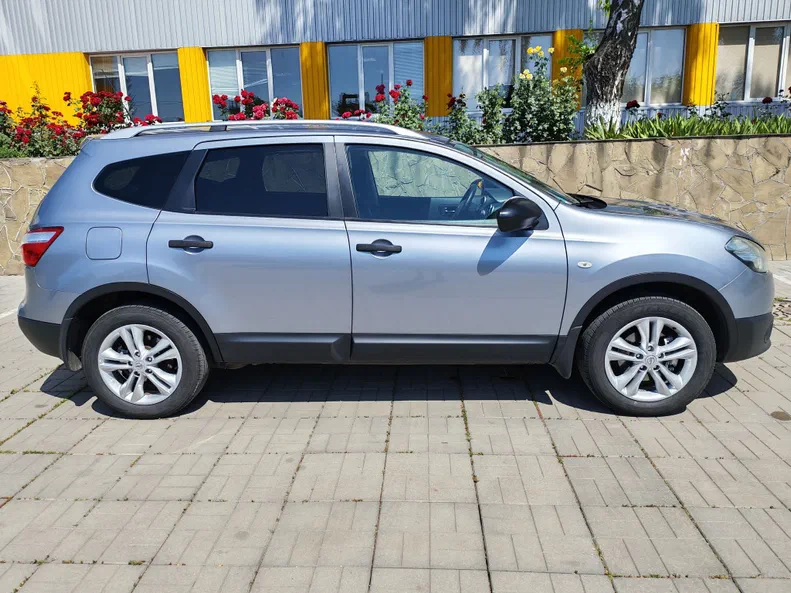 Nissan Qashqai 2010 - 11