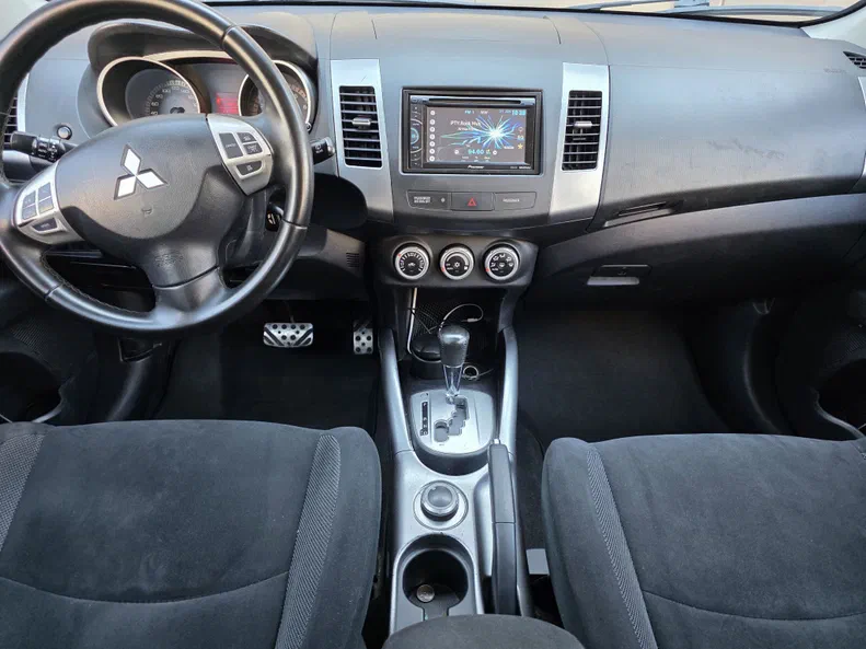 Mitsubishi Outlander 2008 - 18