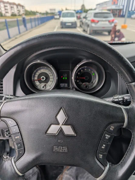 Mitsubishi Pajero 2008 - 6
