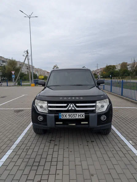 Mitsubishi Pajero 2008 - 1