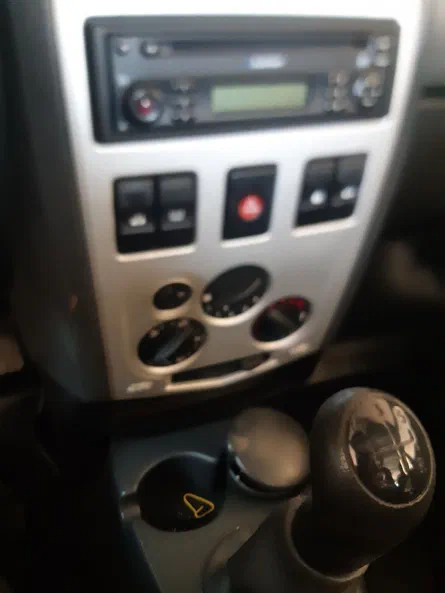 Dacia Logan 2008 - 13