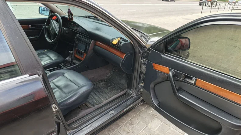 Audi 100 1991 - 4