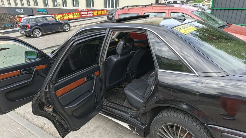Audi 100 1991 - 8