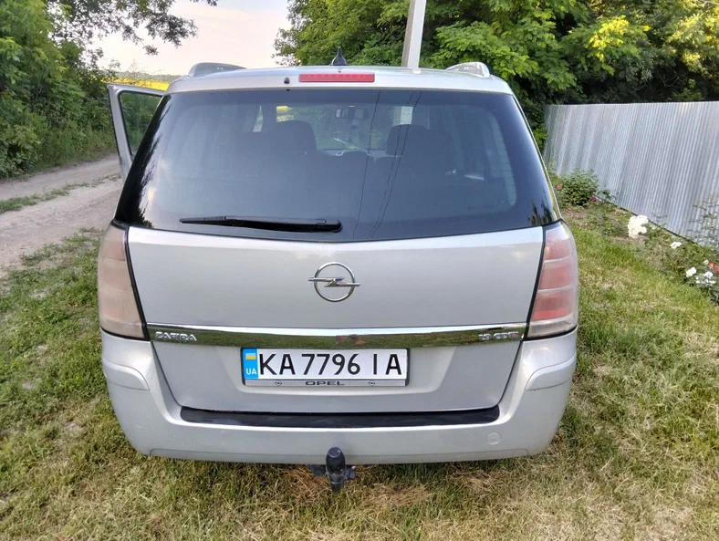 Opel Zafira 2005 - 4