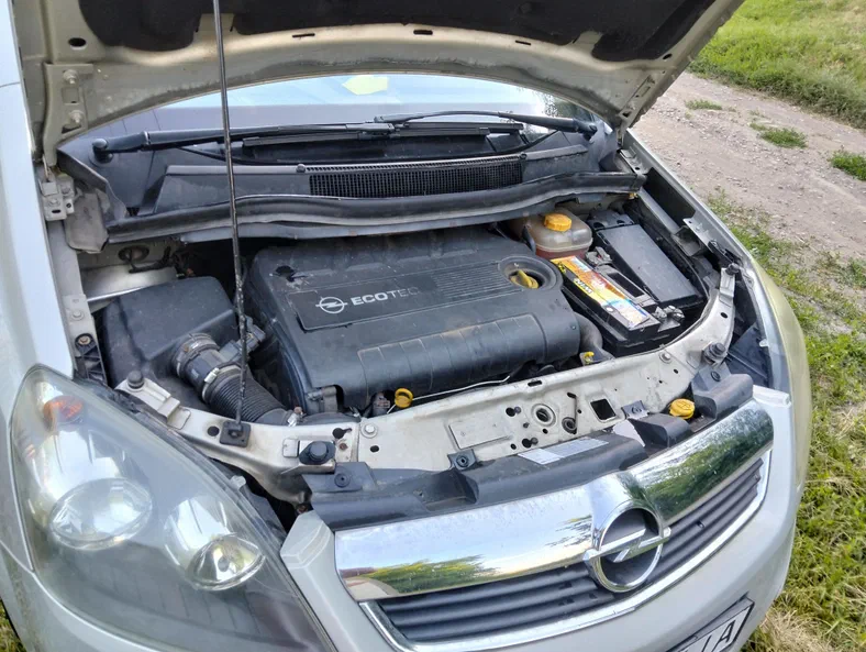 Opel Zafira 2005 - 8