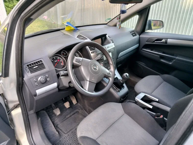 Opel Zafira 2005 - 5
