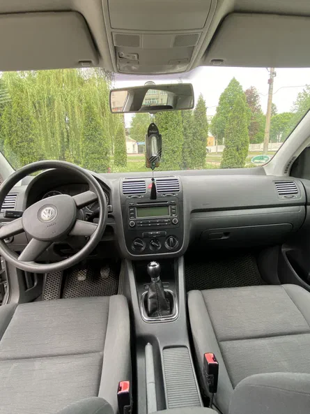 Volkswagen Golf 2003 - 4