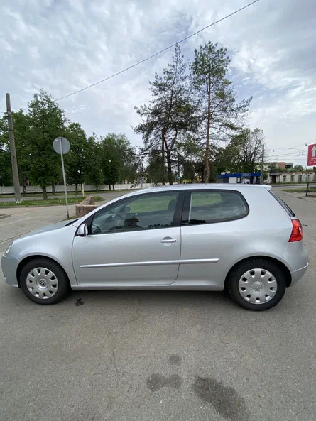 Volkswagen Golf 2003 - 2