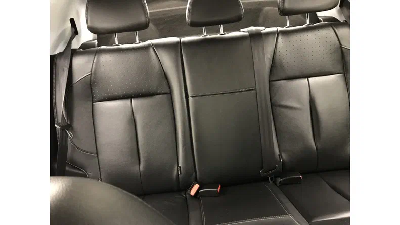 Peugeot 208 2013 - 8