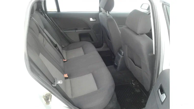 Ford Mondeo 2002 - 7