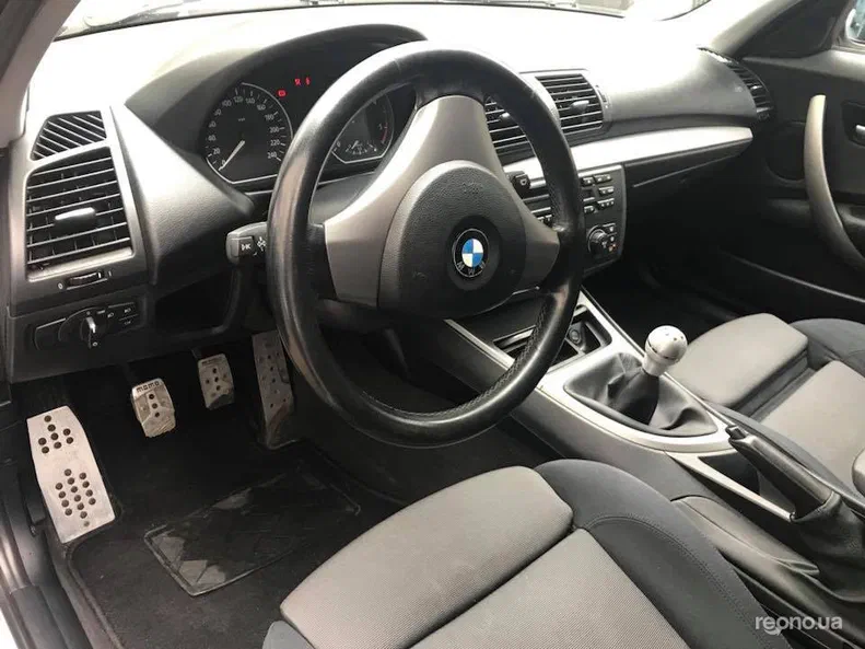BMW 1 серія 2005 - 9