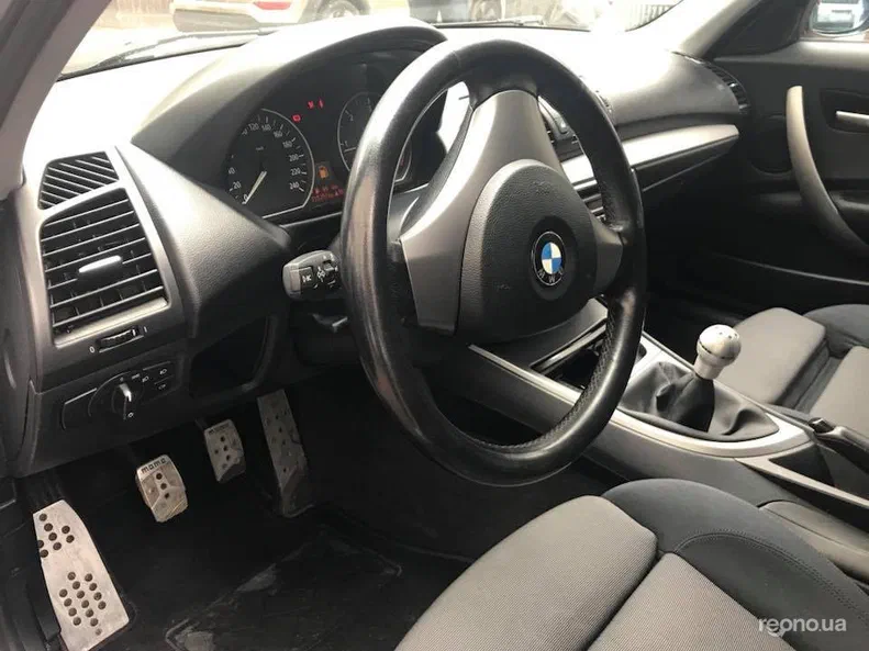 BMW 1 серии 2005