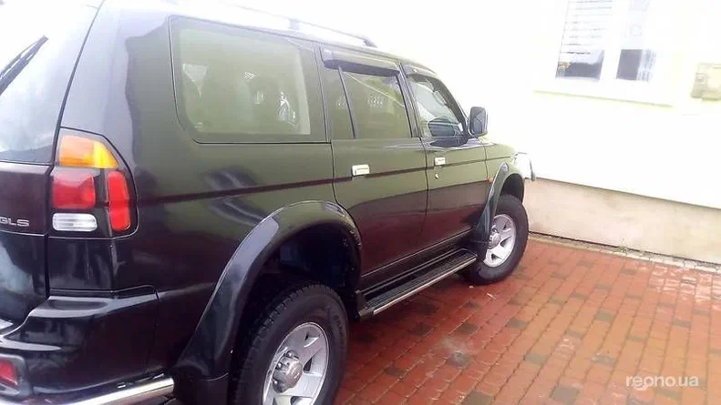 Mitsubishi Pajero Sport 2002