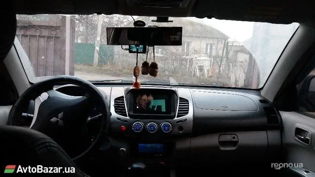 Mitsubishi L200 2008 - 9