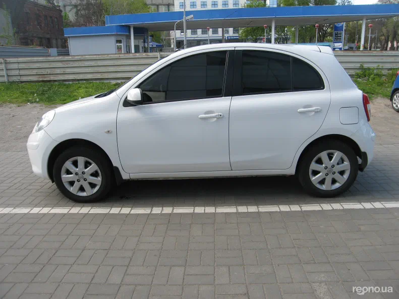 Nissan Micra 2015