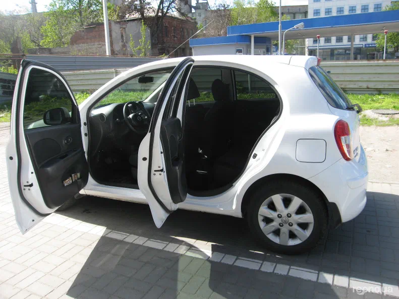 Nissan Micra 2015