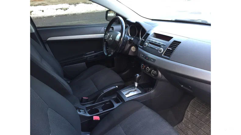 Mitsubishi Lancer 2011