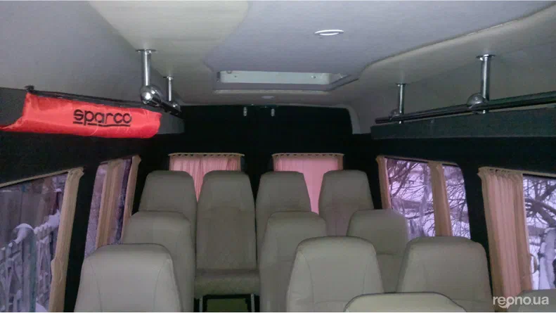 Mercedes-Benz 313D 2000 - 6