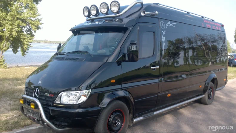 Mercedes-Benz 313D 2000