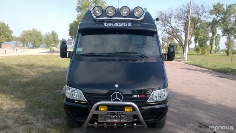 Mercedes-Benz 313D 2000