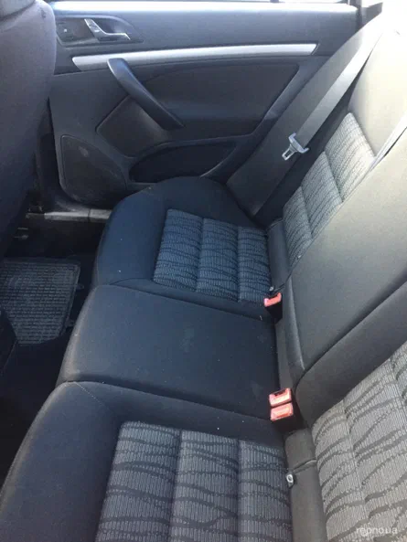 Skoda Octavia 2010 - 5