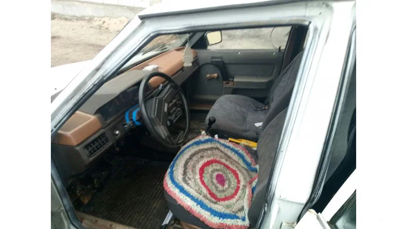 Москвич 2141 1991 - 5