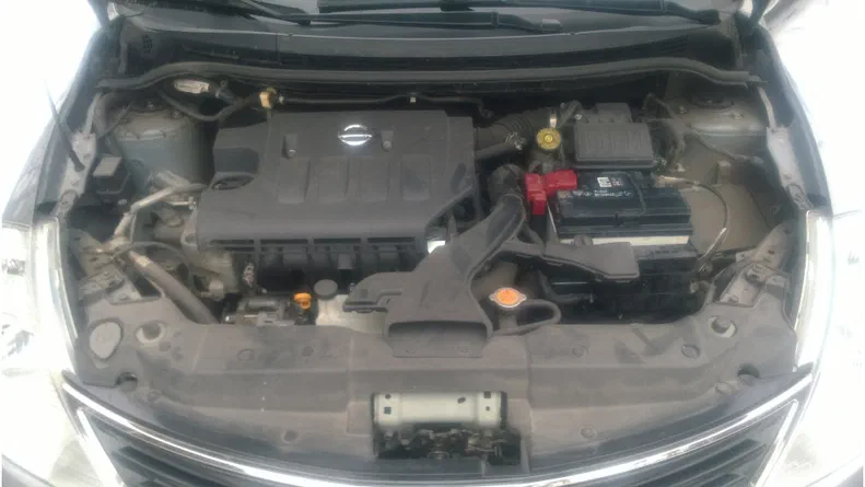 Nissan Tiida 2012 - 9