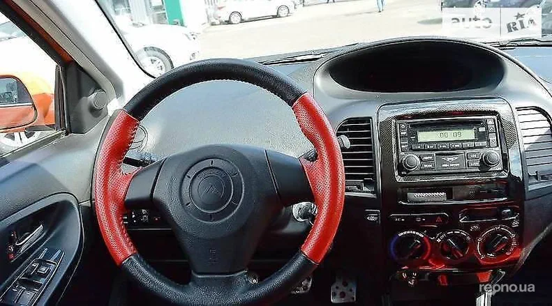 Geely MK Cross 2013 - 9