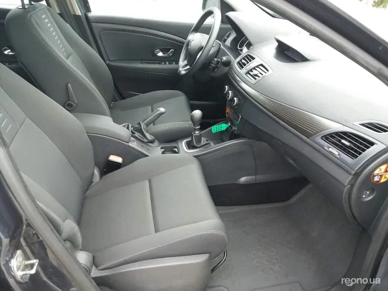 Renault Megane 2010 - 5