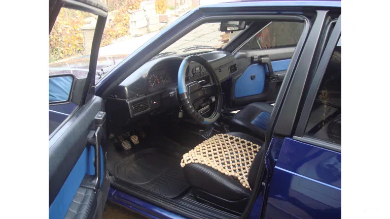 Москвич 2141 1991 - 36