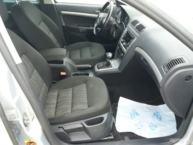 Skoda Octavia 2010 - 6