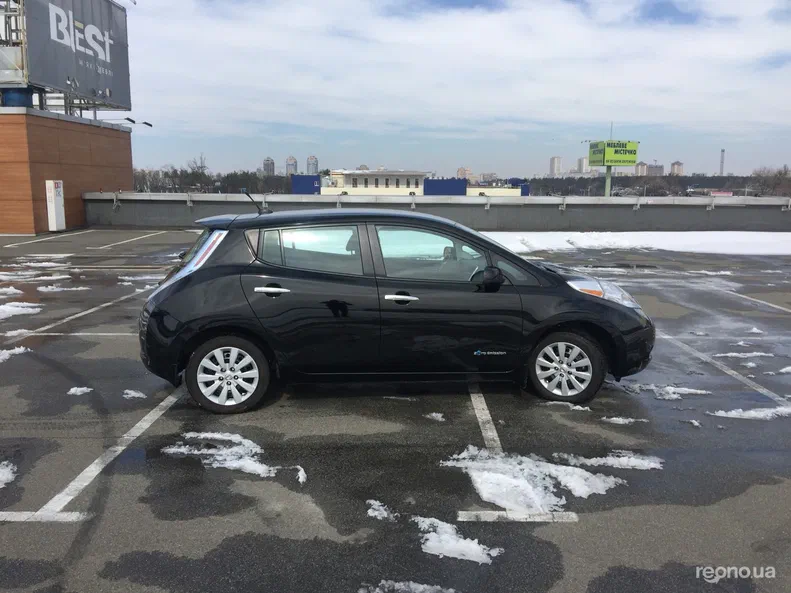 Nissan Leaf 2014