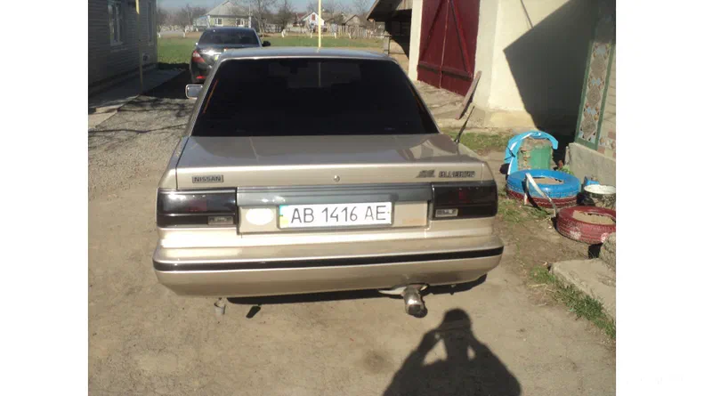 Nissan Bluebird 1990