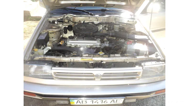 Nissan Bluebird 1990 - 6