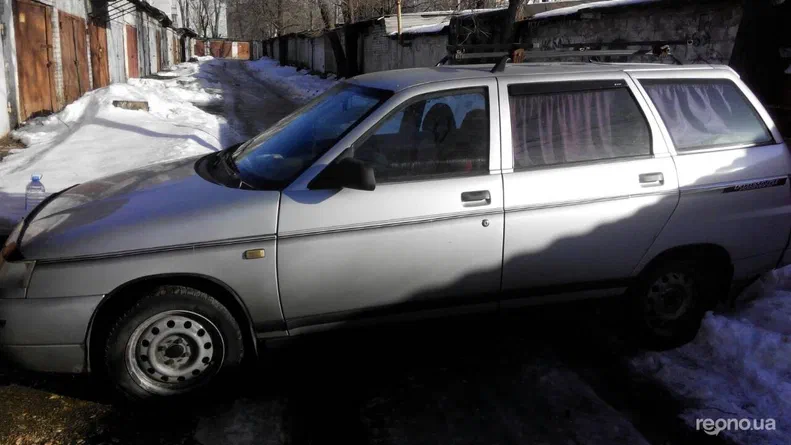 Lada (ВАЗ) 2111 2004