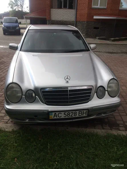 Mercedes-Benz E-Класс 2001