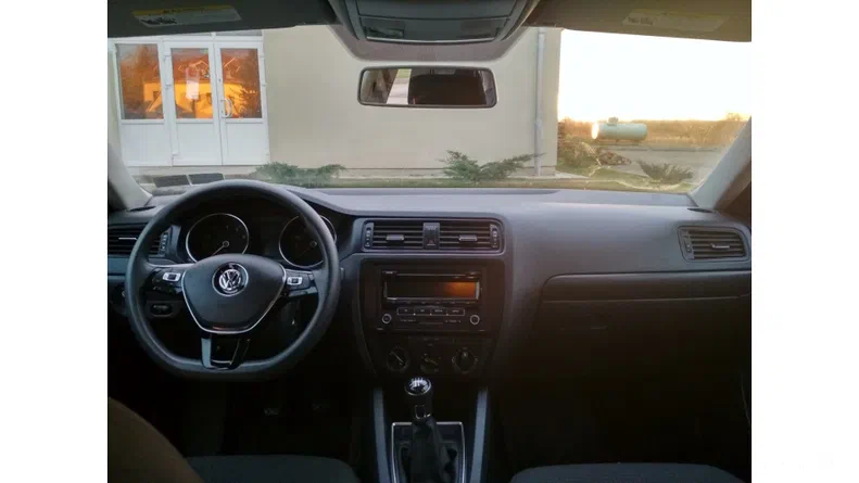 Volkswagen Jetta 2015 - 16